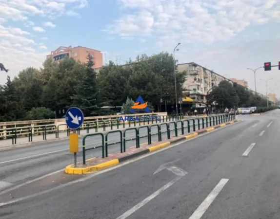 Tirane, shitet apartament 2+1+Ballkon Kati 5, 65 m² 120.000 € 