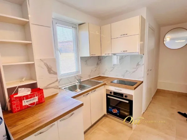 Tirane, jepet me qera garsonier Kati 2, 50 m² 370 € (SELITE)