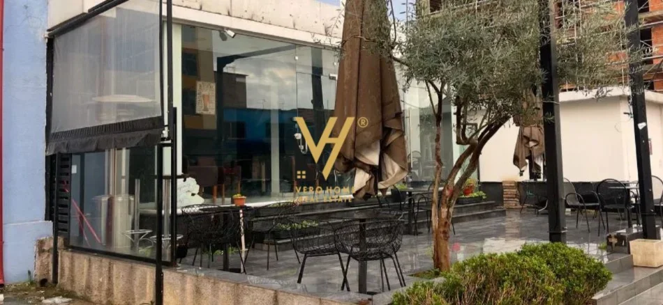 Tirane, jepet me qera ambjent biznesi Kati 0, 139 m² 1.300 € (KINOSTUDIO)