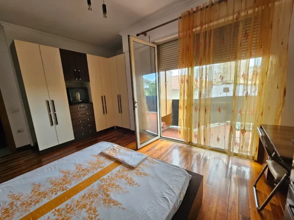 Tirane, jepet me qera apartament 2+1 Kati 2, 110 m² 650 € (KOMPLEKSI VIZION PLUS)