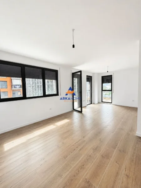 Tirane, shitet apartament 2+1+Ballkon Kati 2, 109 m² 219.000 € 