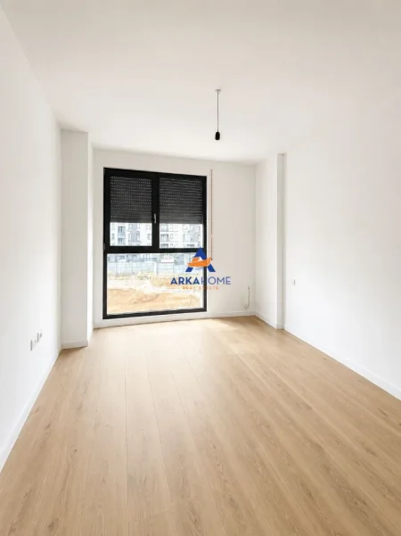 Tirane, shitet apartament 2+1+Ballkon Kati 2, 109 m² 219.000 € 