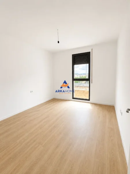 Tirane, shitet apartament 2+1+Ballkon Kati 2, 109 m² 219.000 € 