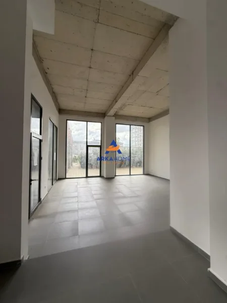 Tirane, shitet apartament 2+1+Ballkon Kati 2, 109 m² 219.000 € 