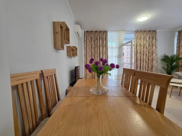 Tirane, jepet me qera apartament 2+1 Kati 5, 125 m² 1.000 € (Apartament 212 Bulevardi I Ri)