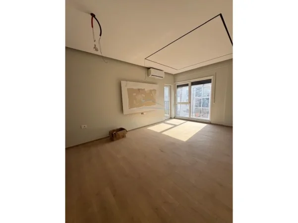Tirane, shitet apartament 1+1 Kati 6, 74 m² 144.000 € (5 MAJ)