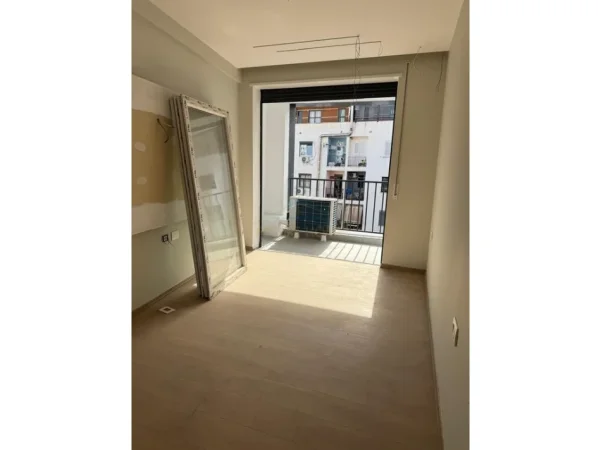 Tirane, shitet apartament 1+1 Kati 6, 74 m² 144.000 € (5 MAJ)