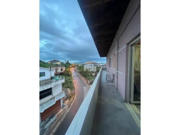 Tirane, jepet me qera apartament 2+1 Kati 3, 90 m² 350 € (Kodra e Priftit)