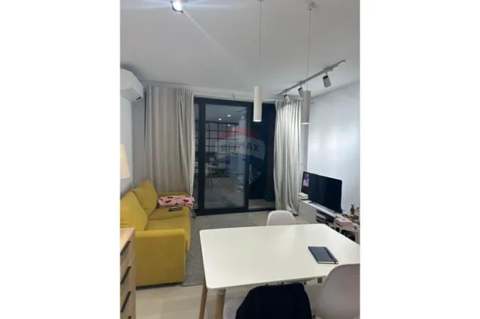 Tirane, jepet me qera apartament 1+1 Kati 1, 54 m² (myslym shyri)