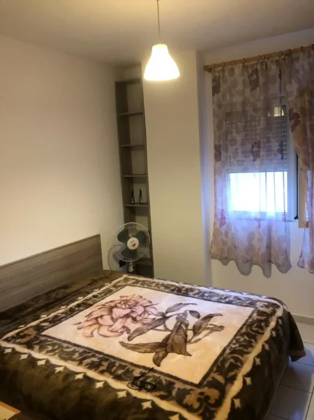 Tirane, jepet me qera apartament 1+1 Kati 3, 60 m² 370 € 