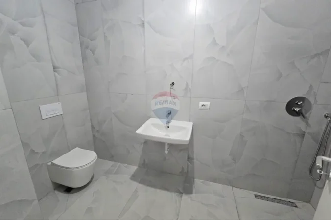 Tirane, shitet apartament 1+1 Kati 2, 59 m² 107.000 € (Kompleksi Kaimi)