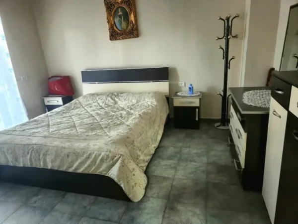 Tirane, jepet me qera apartament 1+1+Aneks+Ballkon Kati 2, 72 m² 400 € (casa italia)