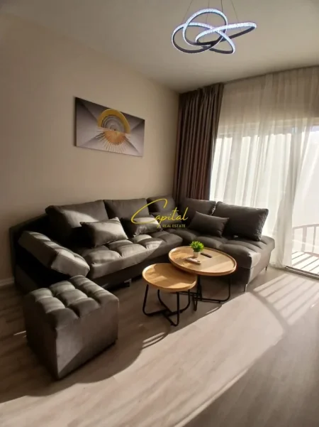 Tirane, jepet me qera apartament 2+1 Kati 4, 76 m² 900 € (ZOGU I ZI)