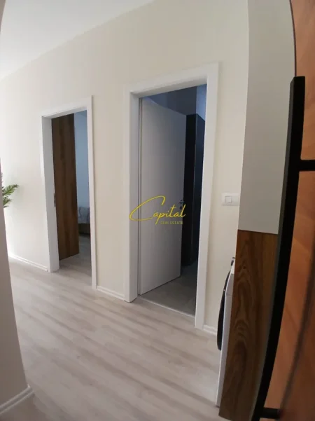Tirane, jepet me qera apartament 2+1 Kati 4, 76 m² 900 € (ZOGU I ZI)