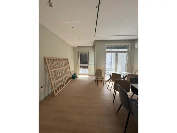 Tirane, shitet apartament 2+1 Kati 6, 97 m² 190.000 € (Rruga 5 Maji)