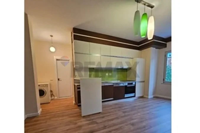 Tirane, shitet apartament 1+1 Kati 3, 66 m² 163.000 € (mine peza)