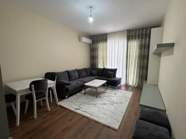 Tirane, jepet me qera apartament 2+1 Kati 2, 98 m² 550 € (Paskuqan)