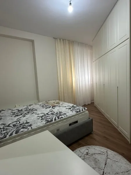 Tirane, jepet me qera apartament 2+1 Kati 2, 98 m² 550 € (Paskuqan)