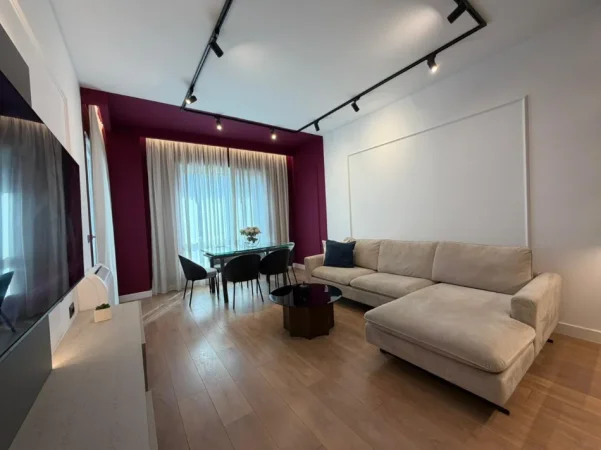 Tirane, jepet me qera apartament 2+1 Kati 1, 90 m² 1.000 € (Porcelani)