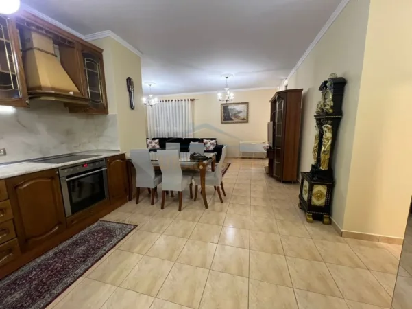 Qera,Apartament 2+1,Bllok