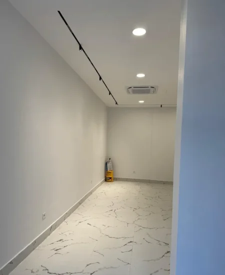 Tirane, shitet ambjent biznesi Kati 1, 38 m² 190.000 € (Rruga Mine Peza)