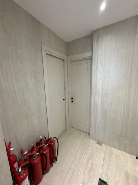 Tirane, shitet zyre , 430 m²  (Kompleksi Deliorgji)