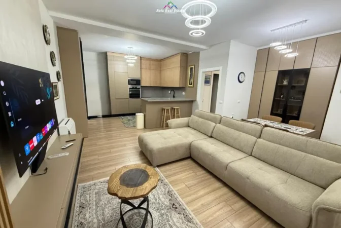 Tirane, jepet me qera apartament 3+1 Kati 6, 159 m² 1.950 € (garden building)