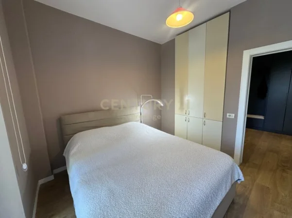 Tirane, jepet me qera apartament 1+1+Ballkon Kati 1, 80 m² 700 € 