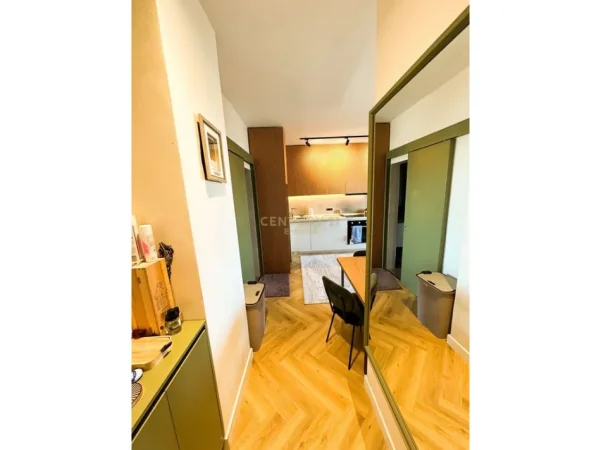 Tirane, shitet apartament 1+1+Ballkon Kati 3, 68 m² 