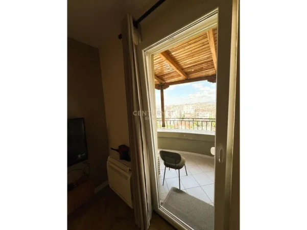 Tirane, shitet apartament 1+1+Ballkon Kati 3, 68 m² 