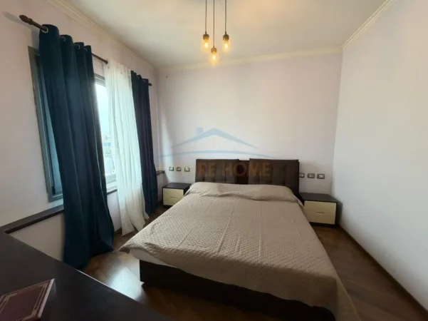 Tirane, jepet me qera apartament 2+1+Ballkon Kati 11, 80 m² 750 € (Pazar i ri)
