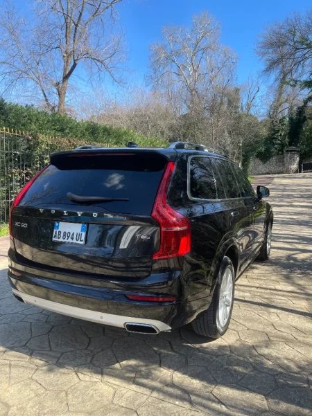 Shitet:Volvo xc90 2.0 benzine T6 super gjendje!16800 €uro