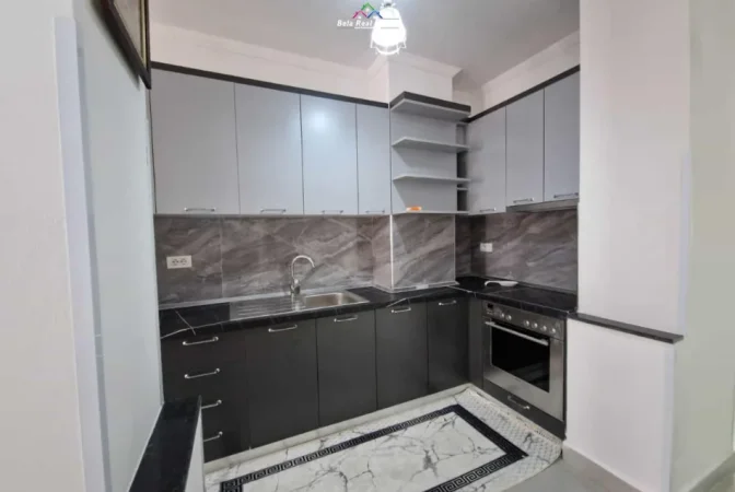 Tirane, jepet me qera apartament 2+1 Kati 1, 100 m² 630 € (5 maj)