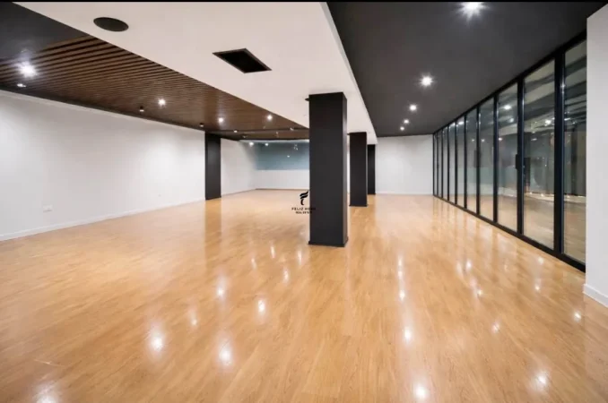 Tirane, jepet me qera zyre Kati -1, 160 m² 1.500 € (SAUK)