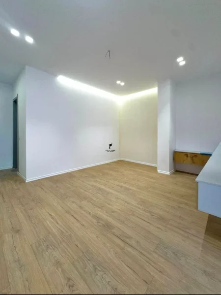 Tirane, shitet apartament 1+1 , 73 m² 114.000 € (FRESK)