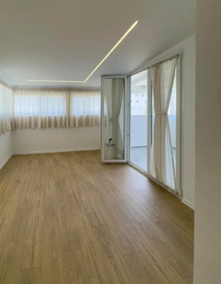 Tirane, shitet apartament 1+1 , 73 m² 114.000 € (FRESK)