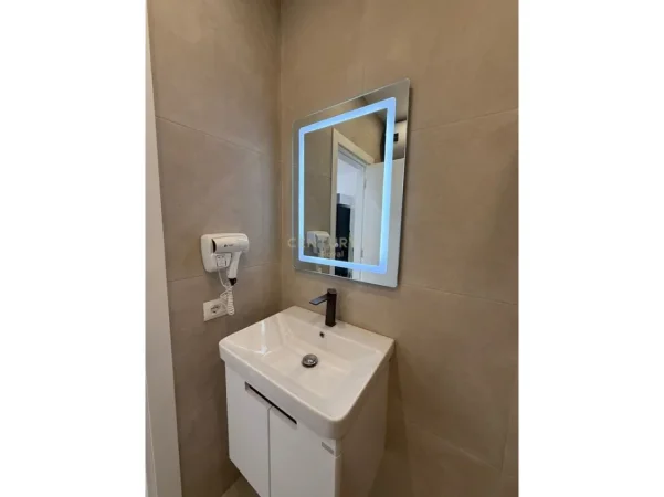 Tirane, jepet me qera apartament 1+1 Kati 3, 63 m² 650 € (siri kodra)