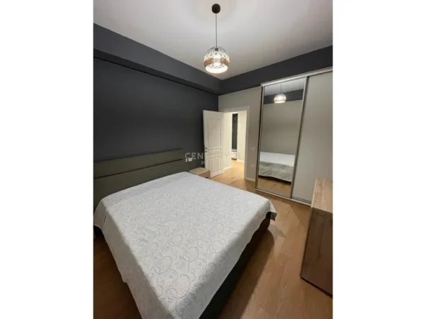 Tirane, shitet apartament 2+1+Ballkon Kati 8, 102 m² 200.000 € 