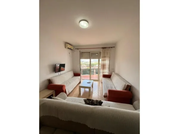 Tirane, jepet me qera apartament 2+1 Kati 8, 104 m² 650 € (don bosko)