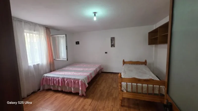 Tirane, jepet me qera apartament 1+1 Kati 1, 70 m² 200 € (Maji)