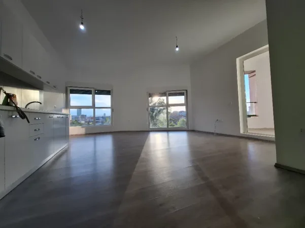 🔥🏠Apartament 2+1+2+Ballkon 320Lek/muaj Per Qera - 105 m² (ALI DEMI)🔥