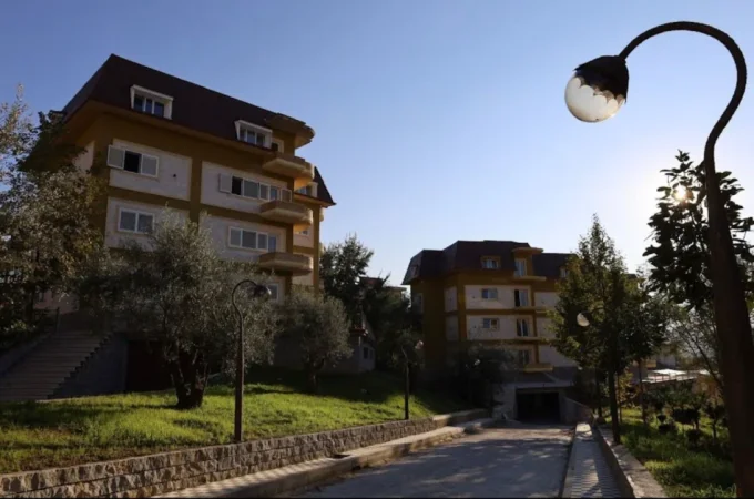 Tirane, shitet apartament 1+1 , 79 m² 129.000 € (farke)
