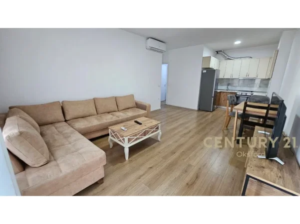 Tirane, jepet me qera apartament 1+1+Ballkon Kati 5, 75 m² 500 € (don bosko)