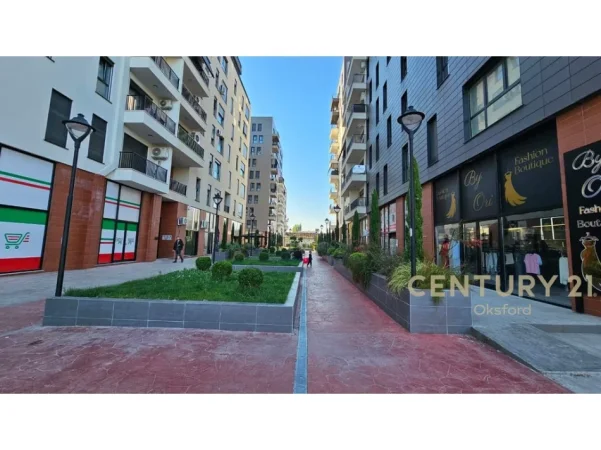Tirane, jepet me qera apartament 1+1+Ballkon Kati 5, 75 m² 500 € (don bosko)