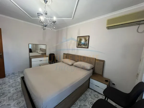Tirane, jepet me qera apartament 1+1+Ballkon Kati 3, 54 m² 470 € (Rruga e Elbasanit)