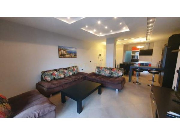 Tirane, jepet me qera apartament 2+1+A+BLK Kati 4, 116 m² 650 Euro (kopshti zoologjik)