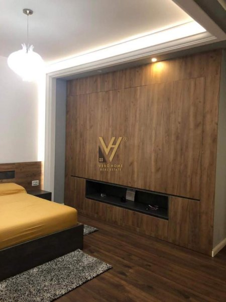 Tirane, shitet vile 2 Katshe Kati 1, 318 m² 380.000 Euro (KAMEZ)