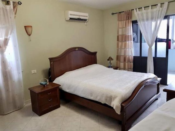 Tirane, shitet apartament 2+1 120.000 Euro