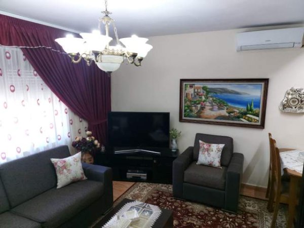 Tirane, jepet me qera apartament 2+1+BLK Kati 2, 78 m² 500 Euro (Tefta Tashko Koco)