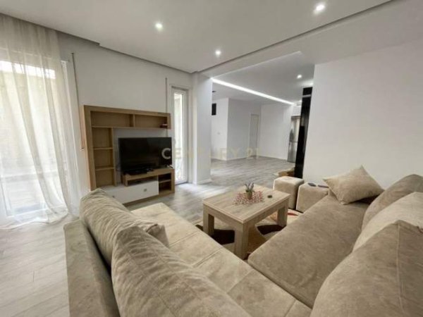 Tirane, jepet me qera apartament duplex 2+1+A+BLK Kati 1, 145 m² 800 Euro (Kodra e Diellit)